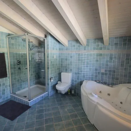 アパート Oversized And Cosy Penthouse With Stunning Views Leytron