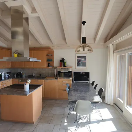 アパート Oversized And Cosy Penthouse With Stunning Views
