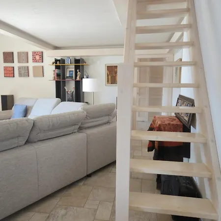 アパート Oversized And Cosy Penthouse With Stunning Views Leytron